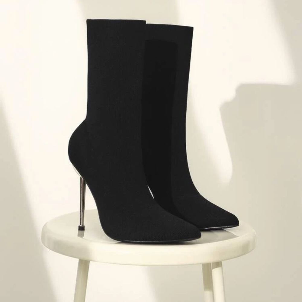 SHEIN Black Heeled Boots with Stiletto Heel